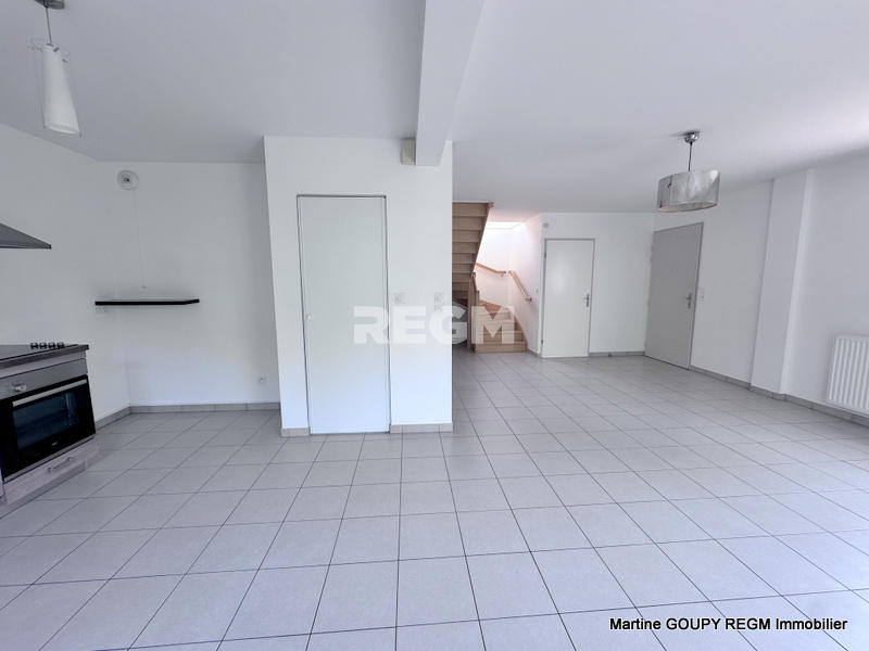 Maison - 96 m² - 4 pièces