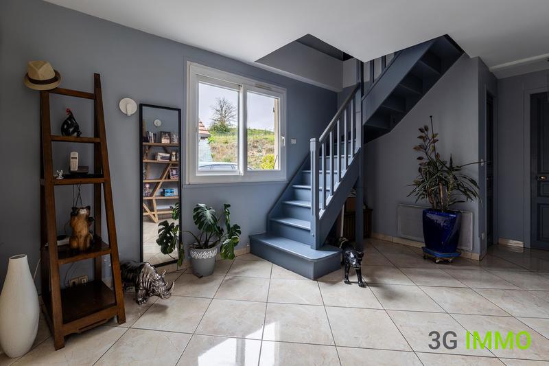 Maison - 200 m² - 7 pièces