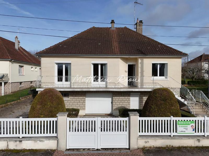 Maison - 93 m² - 4 pièces