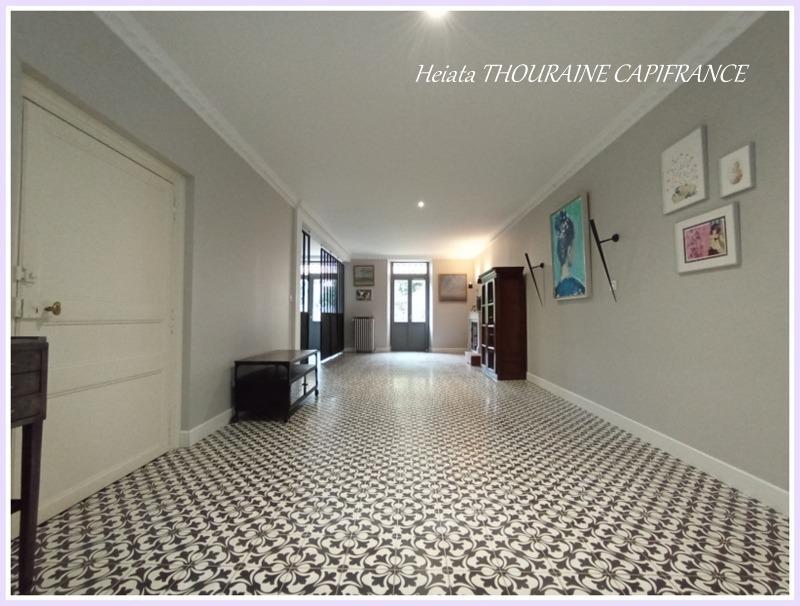 Maison - 267 m² - 9 pièces