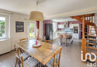 Maison - 136 m² - 8 pièces