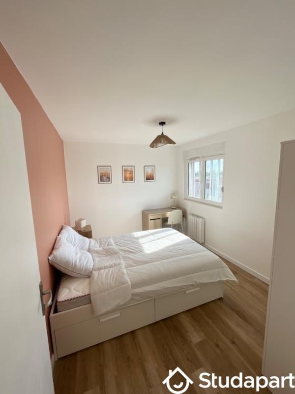 Chambre - 11 m² - 1 pièce