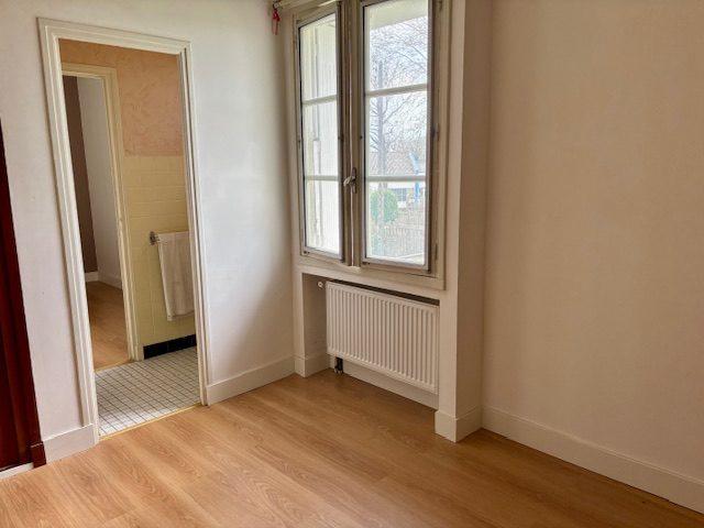 Maison - 170 m² - 9 pièces