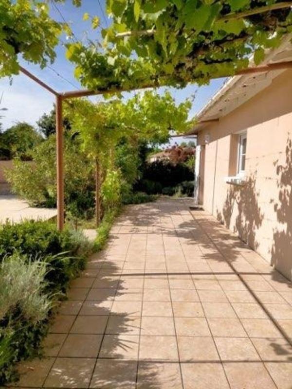 Maison - 205 m² - 9 pièces