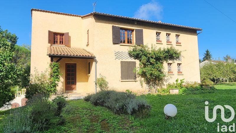 Maison - 219 m² - 6 pièces