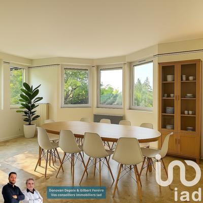 Maison - 153 m² - 8 pièces