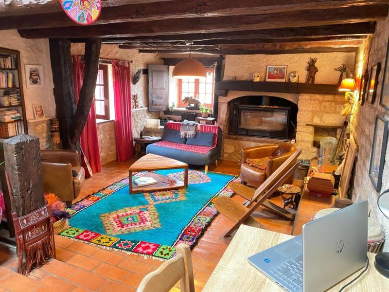 Maison en pierre - 265 m² - 9 pièces