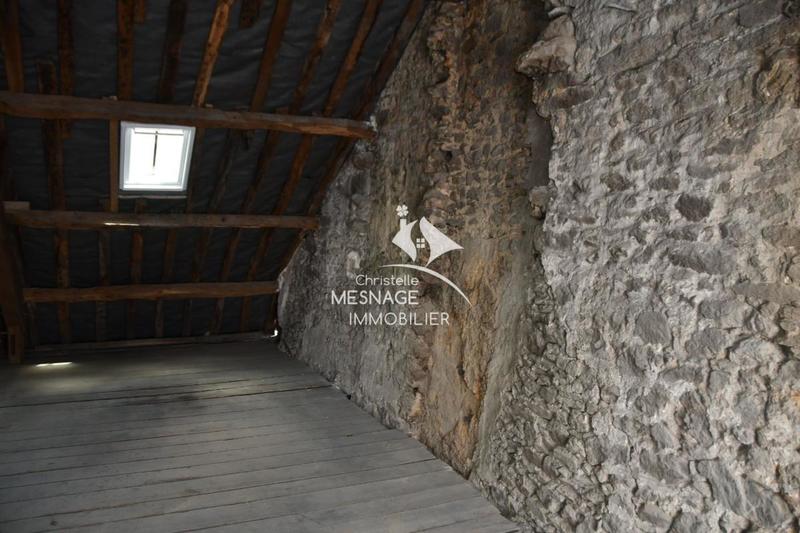 Maison en pierre - 140 m² - 5 pièces