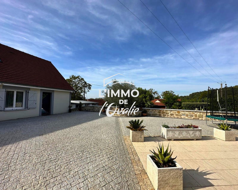 Maison - 182 m² - 7 pièces