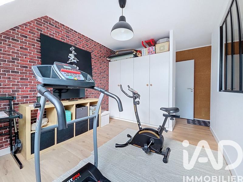 Maison - 94 m² - 5 pièces