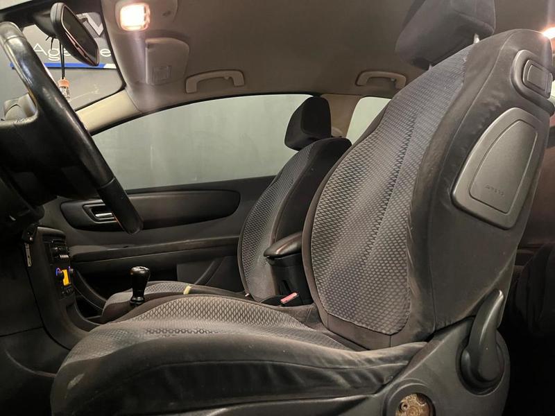 Citroën C4 Coupé 1.6 HDi 16v 110 cv