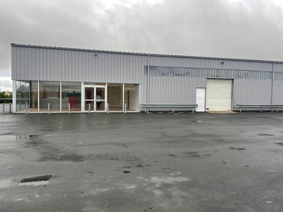 Local d'activité / Entrepôt - 653 m²