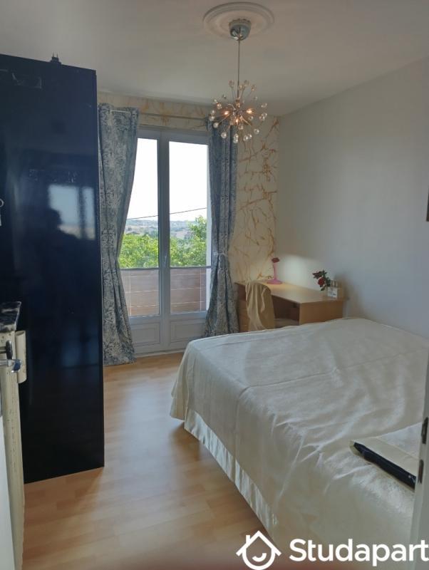 Chambre - 12 m² - 1 pièce