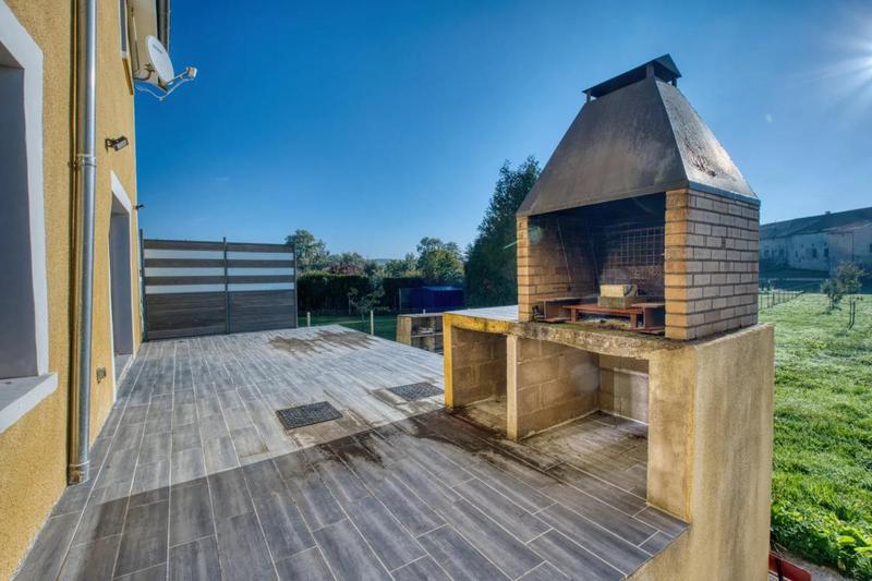 Maison - 270 m² - 9 pièces