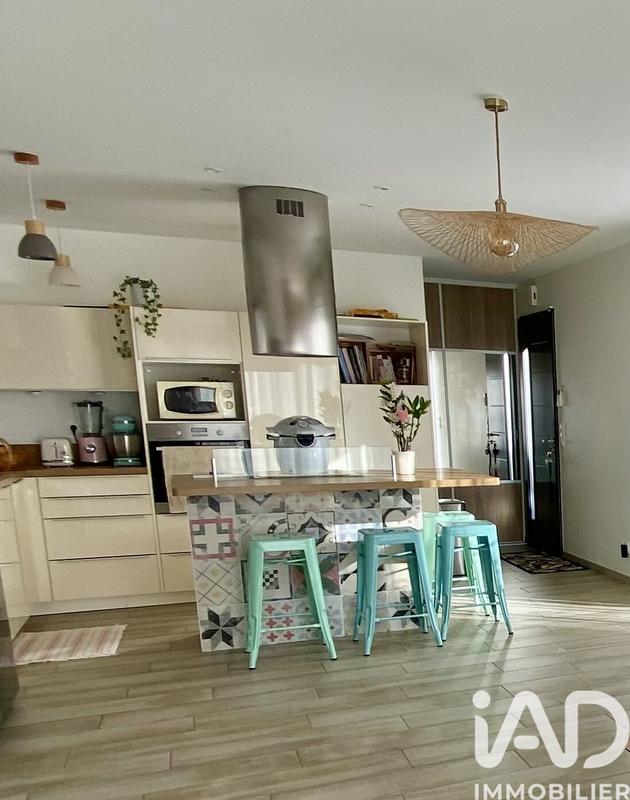 Maison - 104 m² - 5 pièces