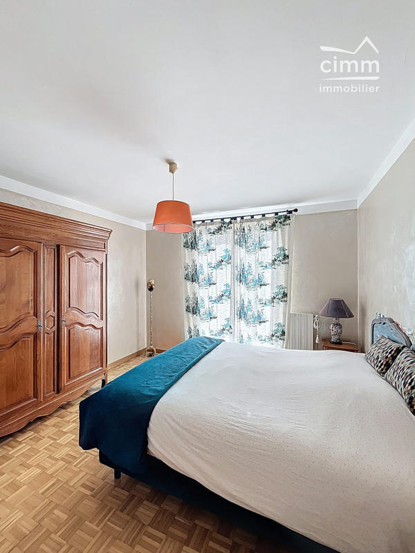 Maison - 177 m² - 6 pièces