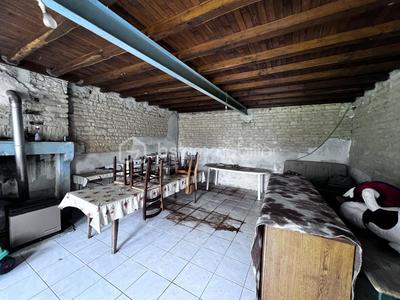 Maison en pierre - 180 m² - 6 pièces