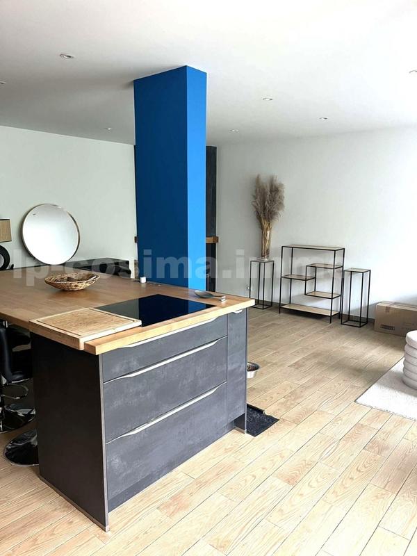 Appartement - 80 m² - 3 pièces