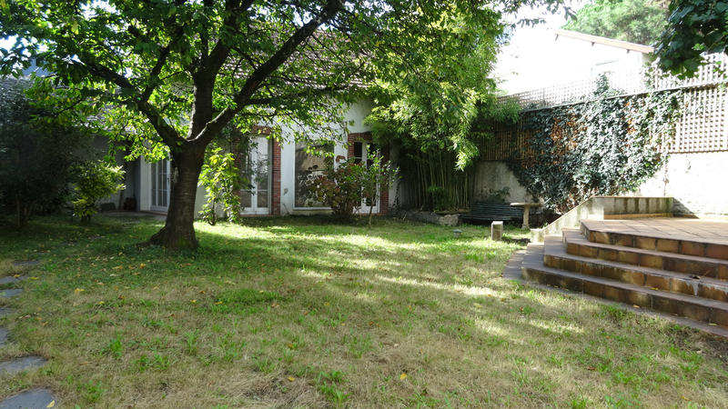 Maison - 258 m² - 11 pièces