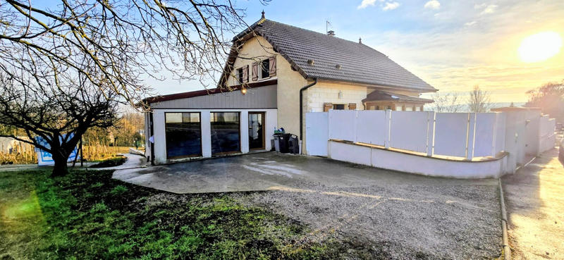 Maison - 190 m² - 6 pièces