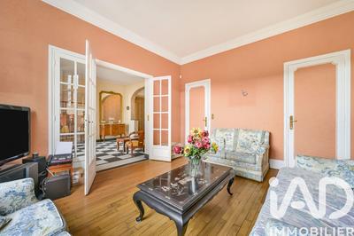 Maison - 180 m² - 7 pièces