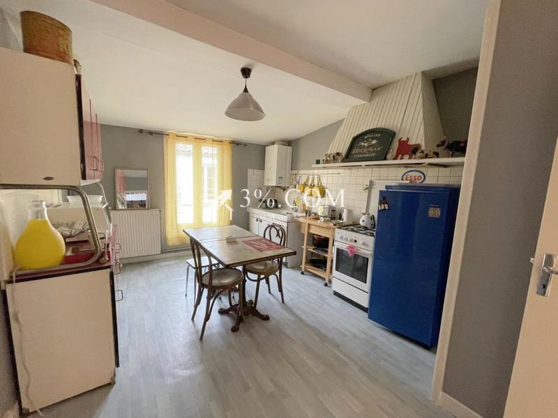 Maison - 235 m² - 6 pièces