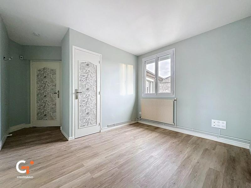 Appartement - 136 m² - 6 pièces