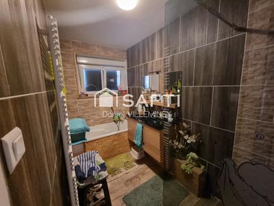 Maison - 180 m² - 7 pièces