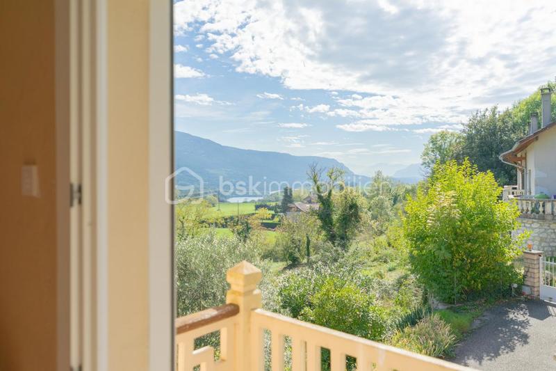 Maison traditionnelle - 100 m² - 4 pièces