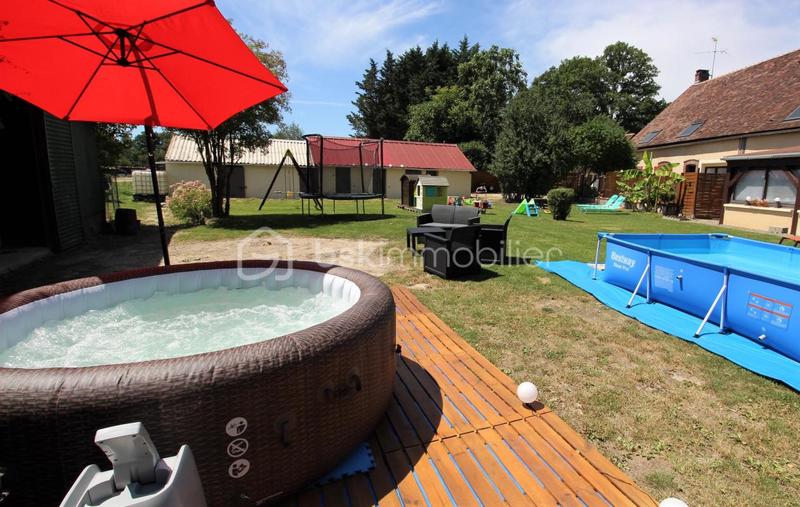 Longère - 370 m² - 10 pièces