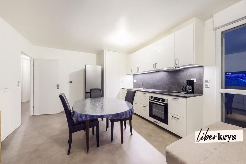 Appartement - 80 m² - 4 pièces