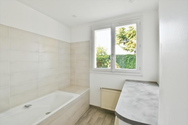 Maison - 170 m² - 8 pièces