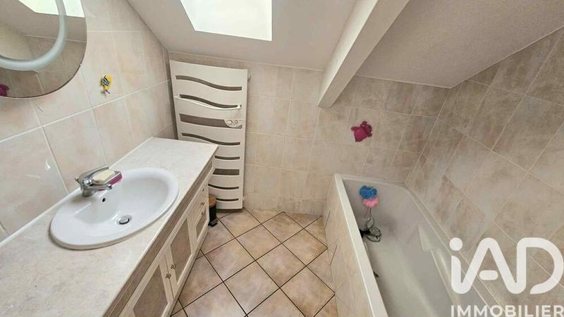 Maison - 136 m² - 6 pièces