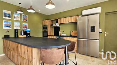 Maison - 251 m² - 7 pièces