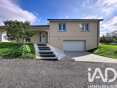 Maison - 140 m² - 6 pièces