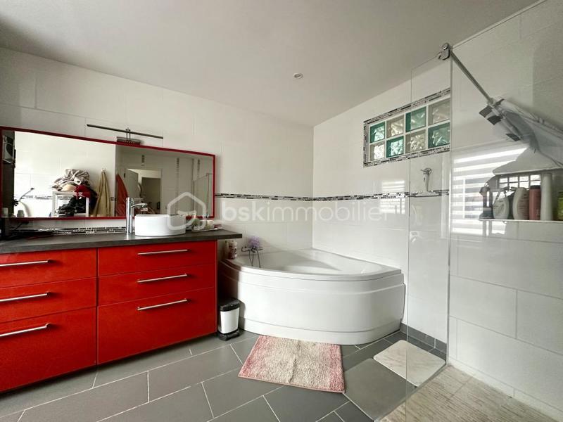 Maison - 127 m² - 5 pièces