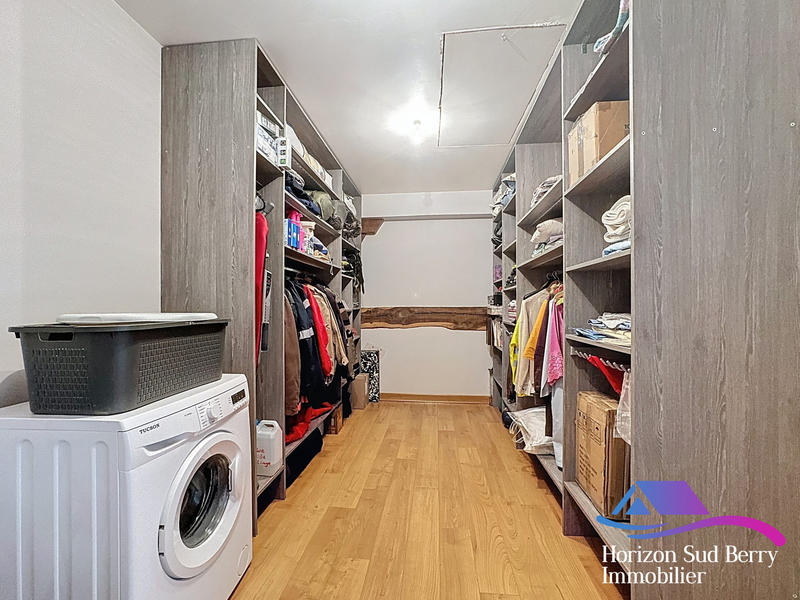 Maison - 210 m² - 7 pièces