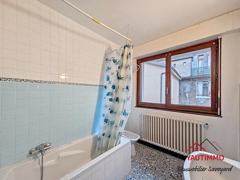 Appartement - 85 m² - 4 pièces