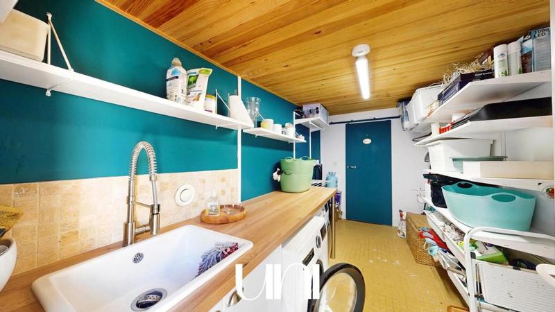 Maison - 180 m² - 5 pièces