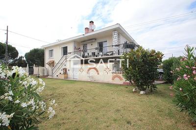 Maison - 200 m² - 7 pièces