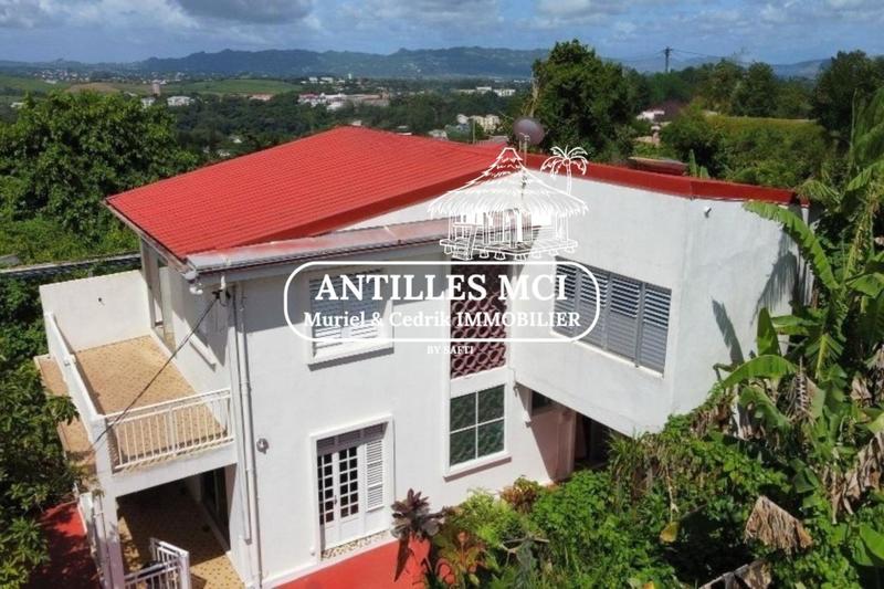 Villa - 218 m² - 9 pièces