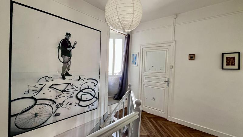 Maison - 205 m² - 9 pièces