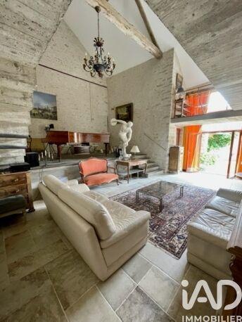 Maison - 259 m² - 9 pièces