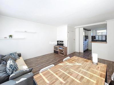 Appartement - 81 m² - 5 pièces