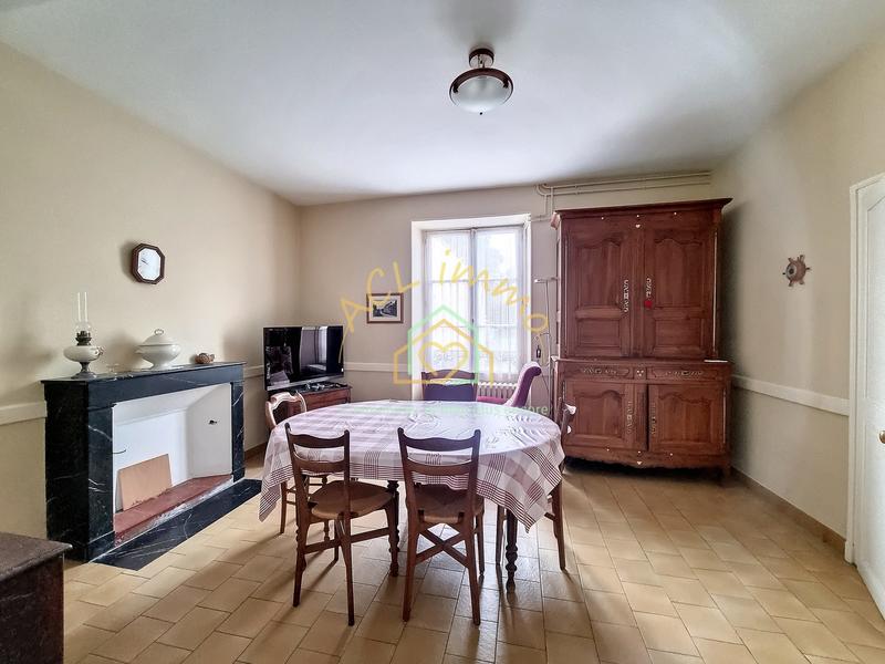 Maison - 152 m² - 7 pièces