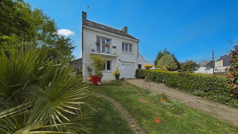 Maison - 96 m² - 5 pièces