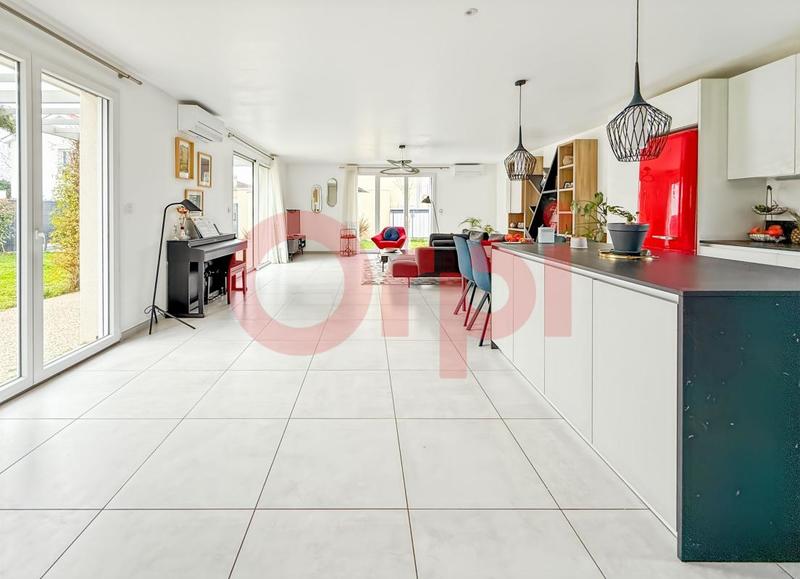 Maison - 142 m² - 5 pièces