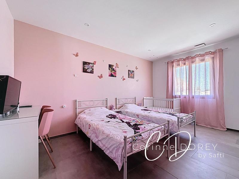 Maison - 148 m² - 5 pièces