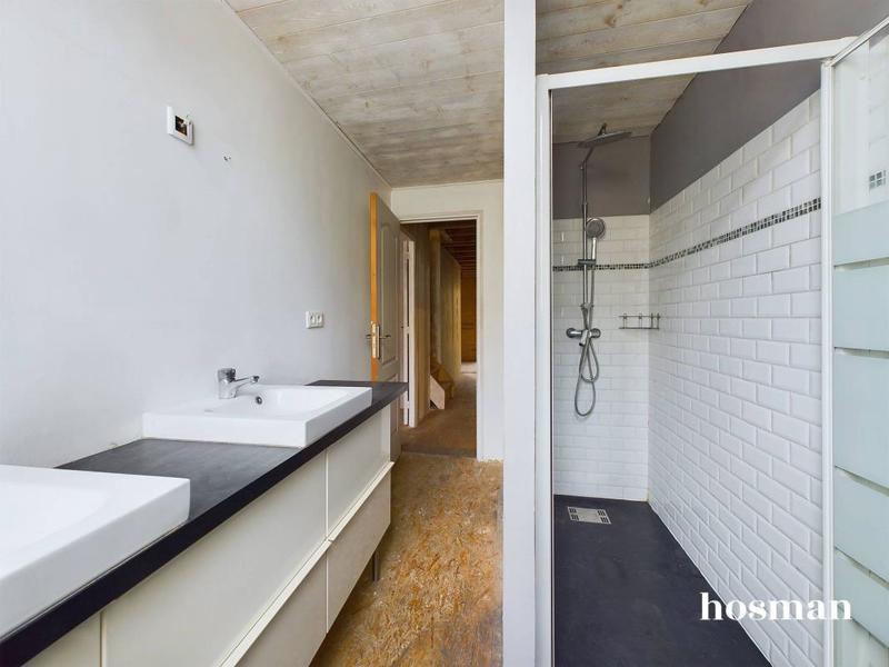 Maison - 157 m² - 7 pièces