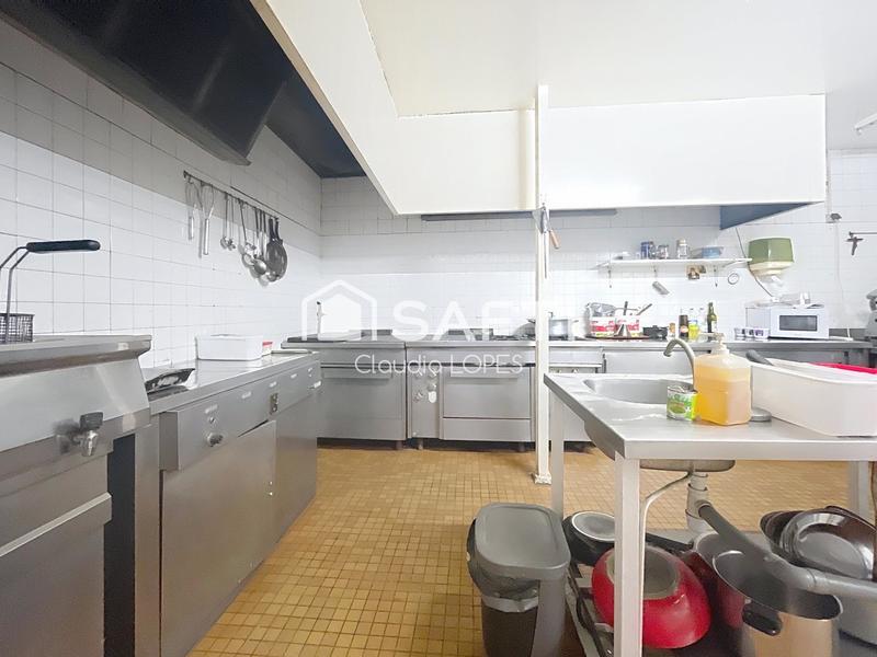 Local commercial - 400 m² - 2 pièces